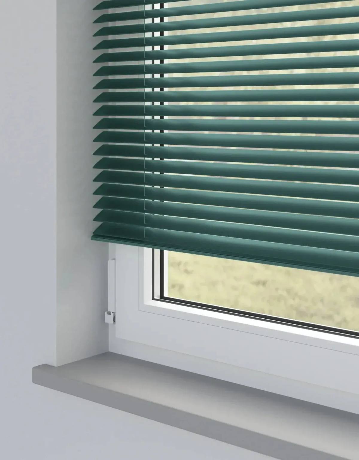 Deep Ivy Metal Venetian Venetian Blinds fitted in a British home