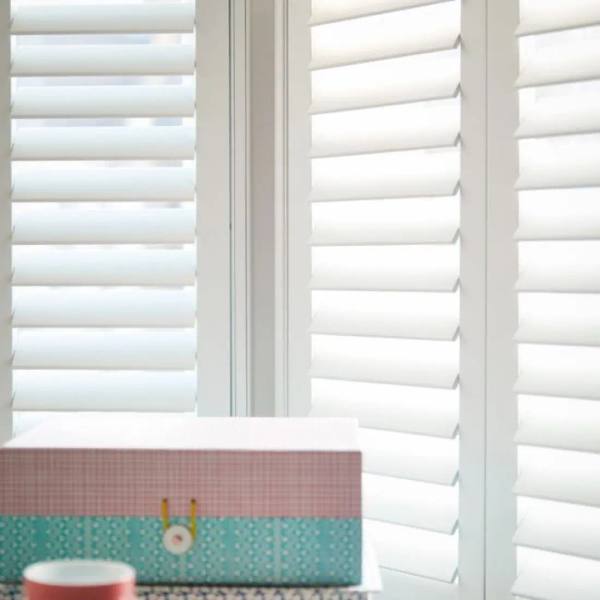 Glacier — made-to-measure shutters