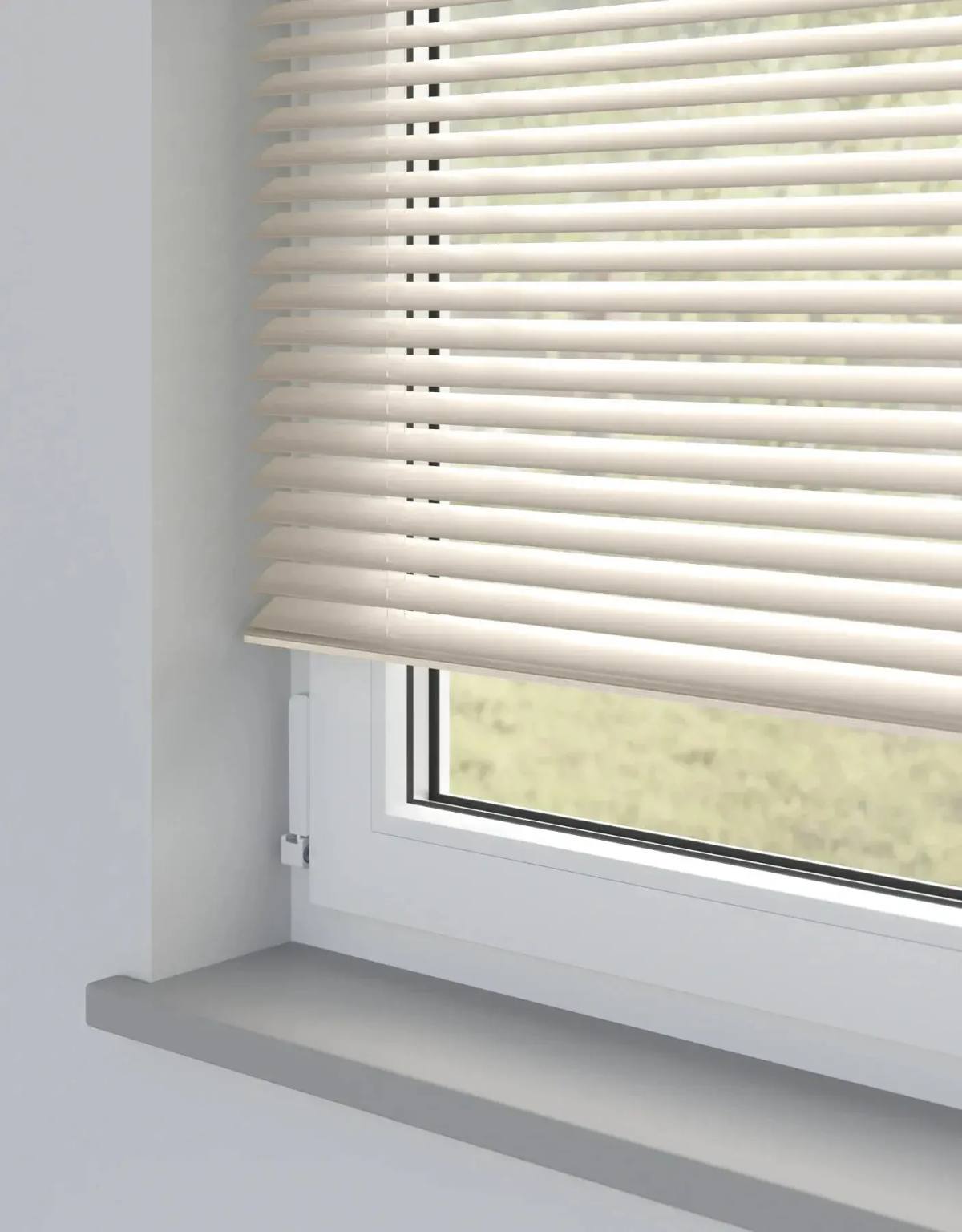 Magnolia Metal Venetian Venetian Blinds fitted in a British home