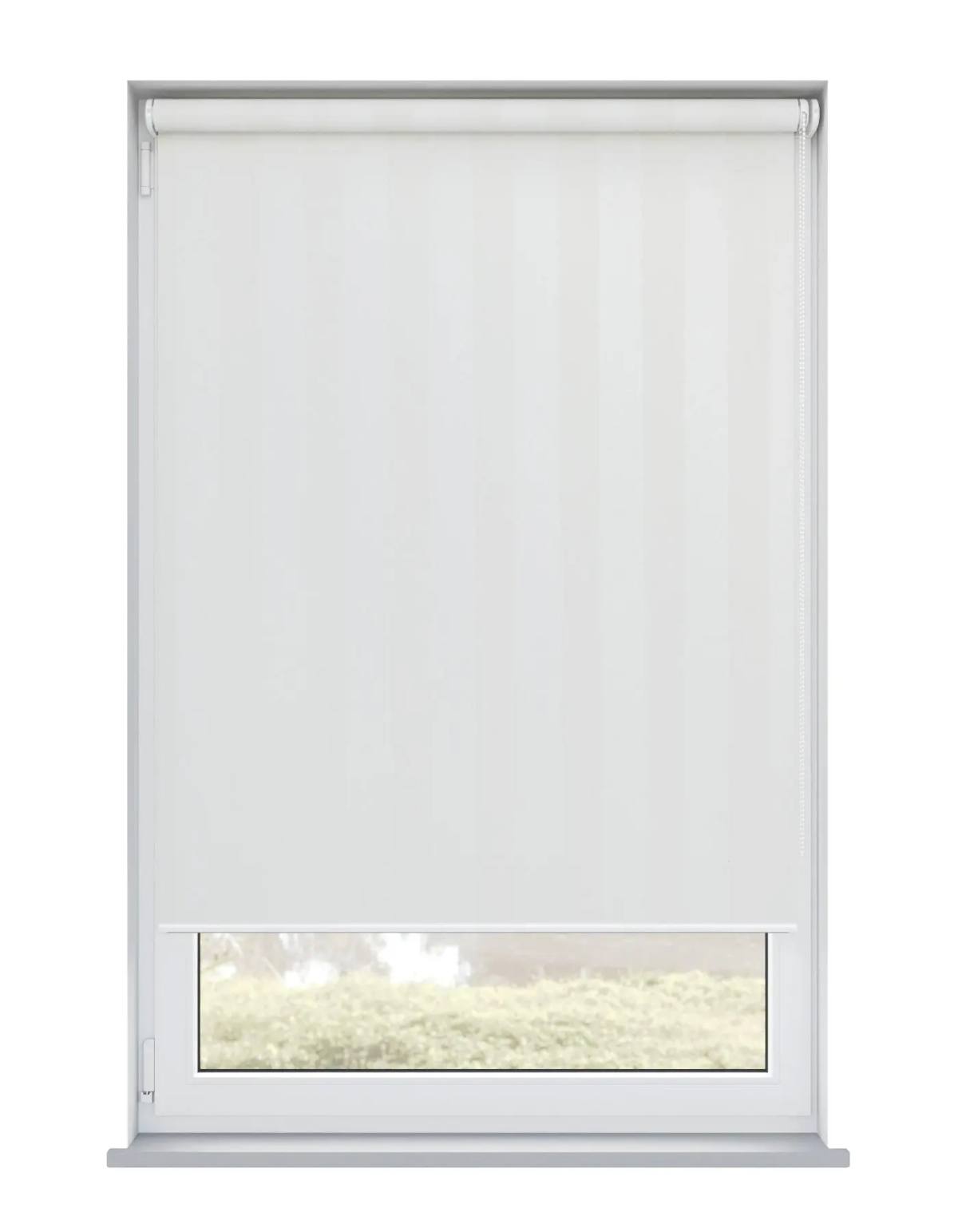 Strata Asc Roller Blinds Electric fitted in a British home