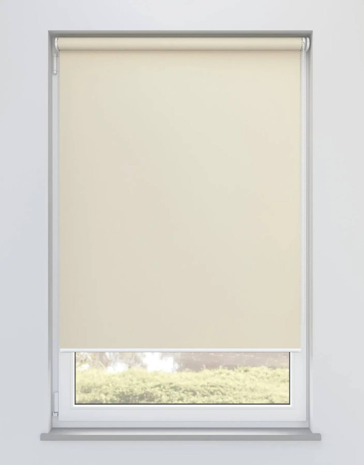Palette Roller Blinds Electric fitted in a British home