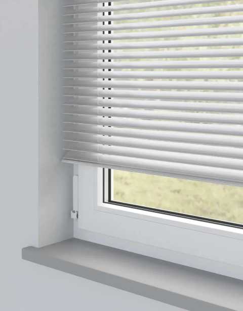 Venetian blinds