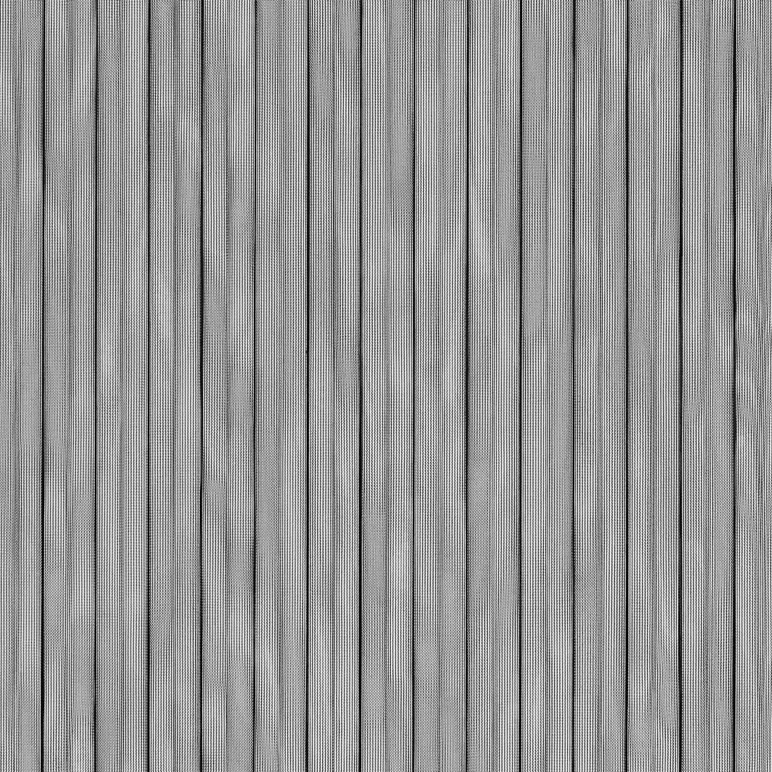 Gossamer Intimacy Black Blind Screen 02