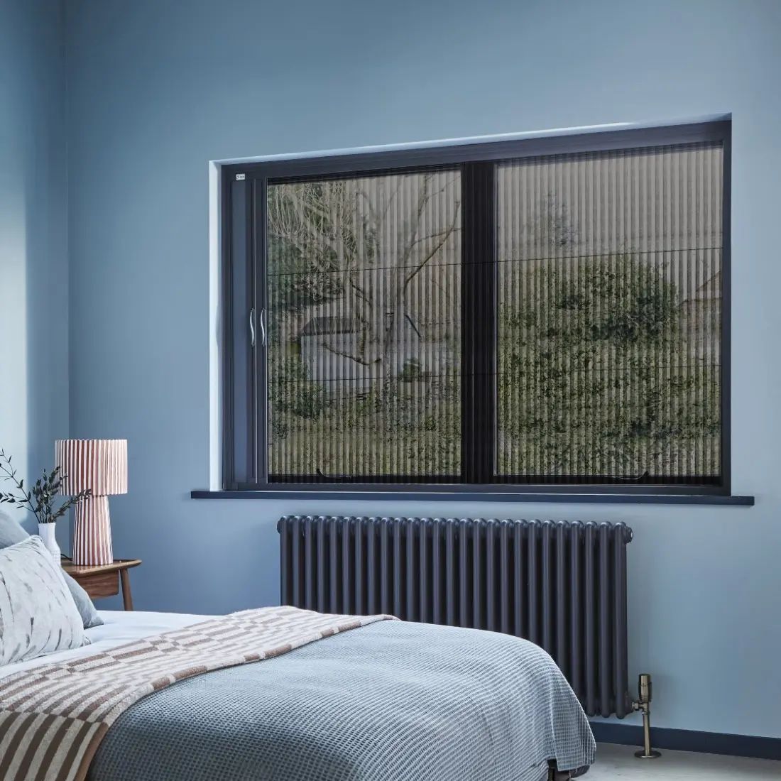 Gossamer in Intimacy Black Blind Screen 02 — made-to-measure blinds