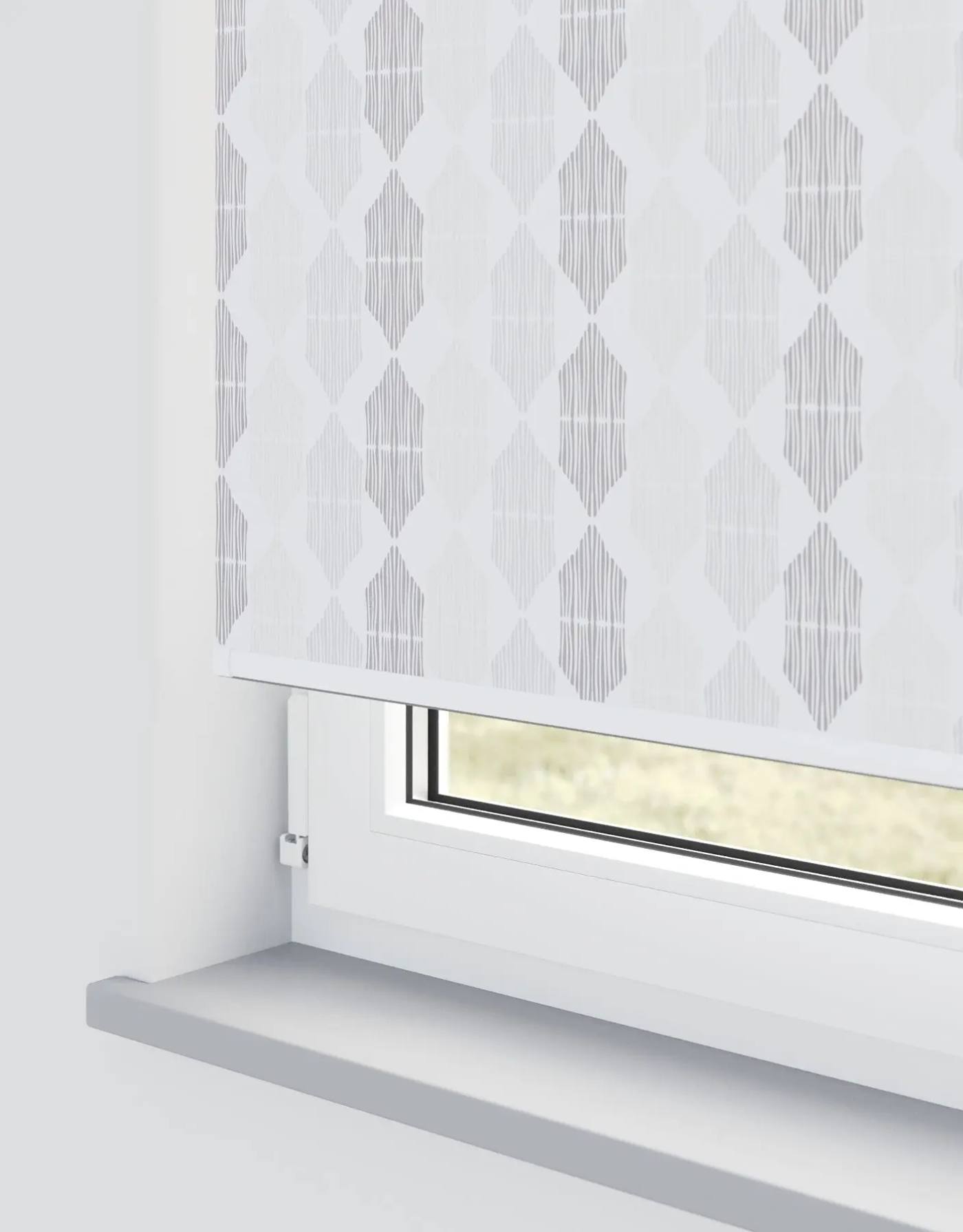Geometric fitted at a window